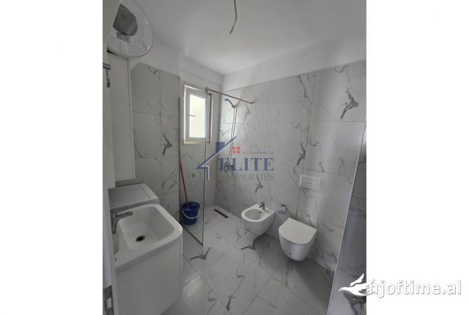 Shtepi ne shitje Apartament ne Tirane, 1+1, Mobilimi E mobiluar, Pagesa 91,815  Euro.