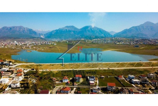 Pranë Liqenit të Paskuqanit, tokë në shitje