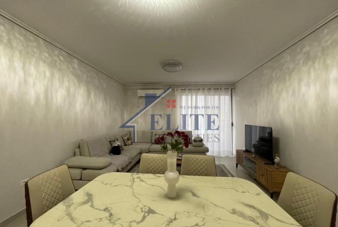Shtepi me qera Apartament ne Tirane, 2+1, Mobilimi E mobiluar, Pagesa 500  Euro.