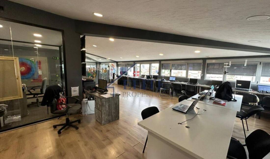 Tregu Elektrik, zyra me qira