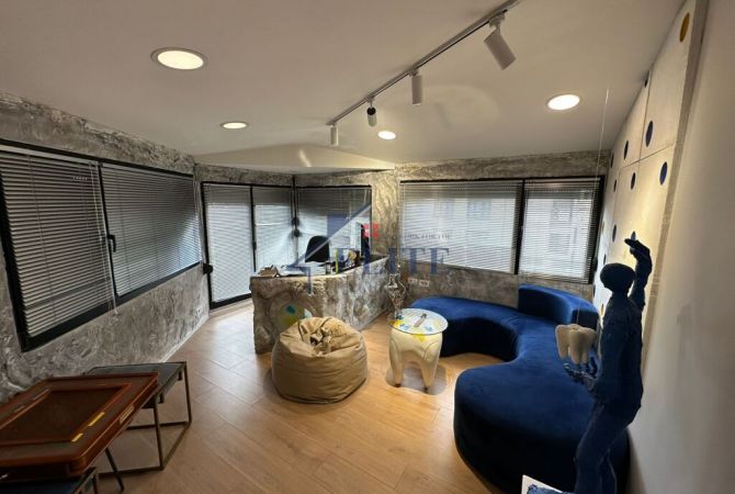 Zyre me qera , Tregu Elektrik