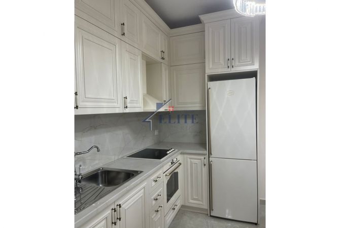 Shtepi me qera Apartament ne Tirane, 2+1, Mobilimi E mobiluar, Pagesa 650  Euro.