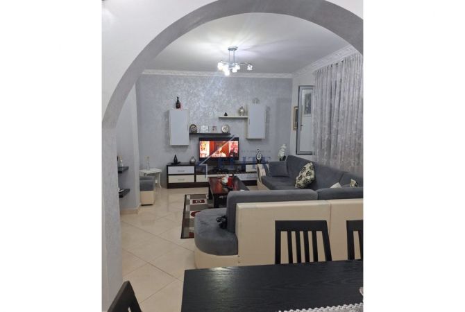 Casa in vendita 4+1 a Elbasan - 280,000 Euro