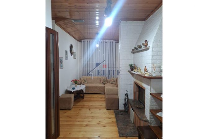 Villa di lusso in vendita a Elbasan 4+1, Arredato