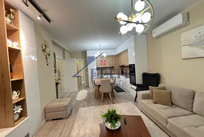 Shtepi me qera Apartament ne Tirane, 2+1, Mobilimi E mobiluar, Pagesa 800  Euro.