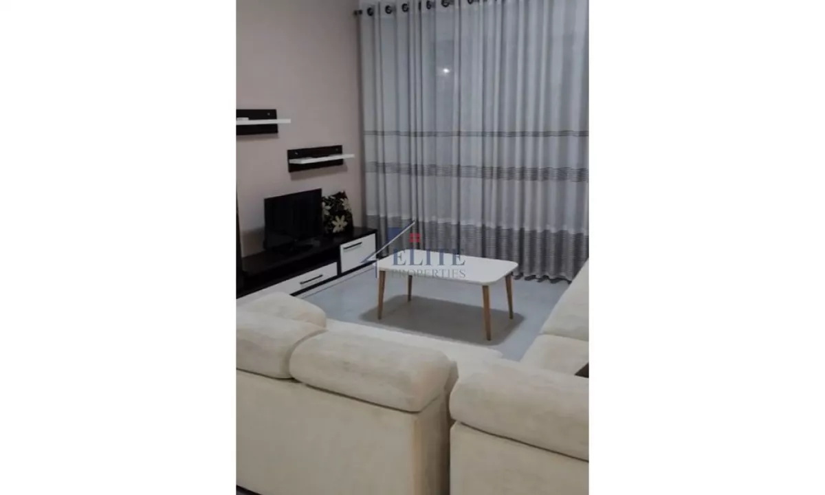 Shtepi me qera Apartament ne Tirane, 1+1, Mobilimi E mobiluar, Pagesa 650  Euro.