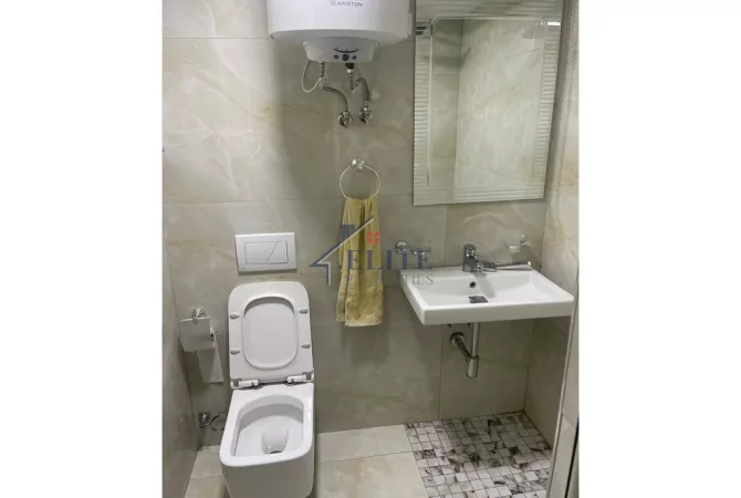 Shtepi me qera Apartament ne Tirane, 1+1, Mobilimi E mobiluar, Pagesa 450  Euro.