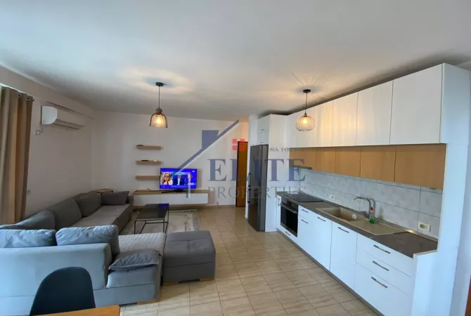 Shtepi me qera Apartament ne Tirane, 2+1, Mobilimi E mobiluar, Pagesa 600  Euro.