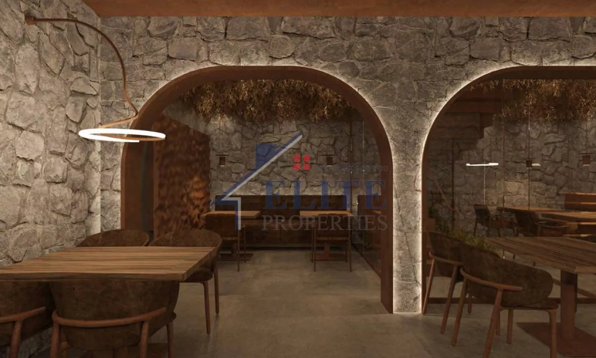 Korce, hotel ne shitje