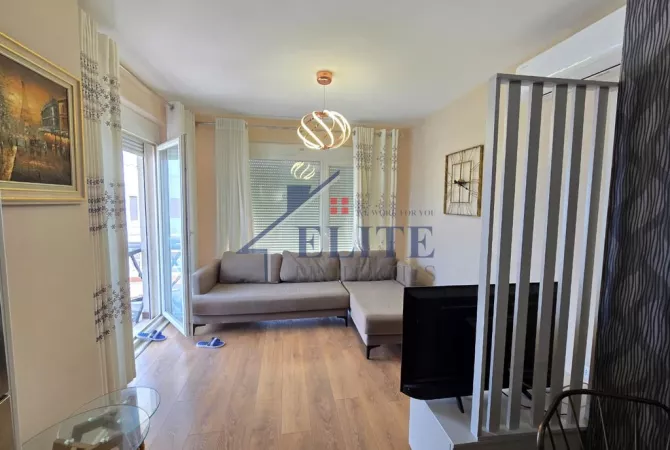 Pranë Kodrës së Diellit, apartament 2+1 me qira