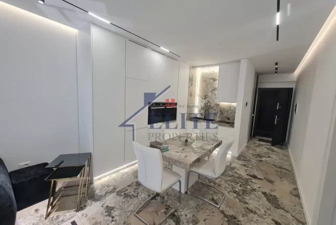 Shtepi me qera Apartament ne Tirane, 1+1, Mobilimi E mobiluar, Pagesa 1,200  Euro.