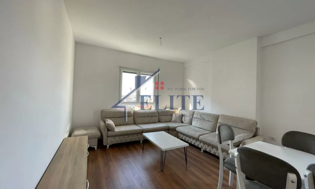 Shtepi me qera Apartament ne Tirane, 2+1, Mobilimi E mobiluar, Pagesa 450  Euro.