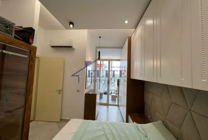 Shtepi me qera Apartament ne Tirane, 2+1, Mobilimi E mobiluar, Pagesa 700  Euro.