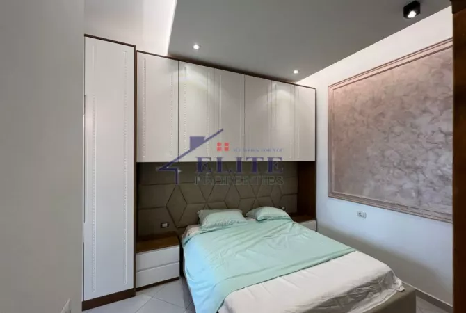 Shtepi me qera Apartament ne Tirane, 2+1, Mobilimi E mobiluar, Pagesa 700  Euro.