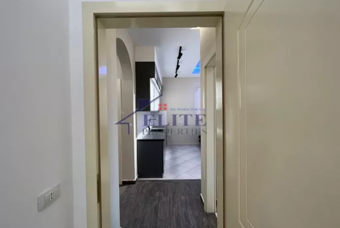 Shtepi me qera Apartament ne Tirane, 2+1, Mobilimi E mobiluar, Pagesa 700  Euro.