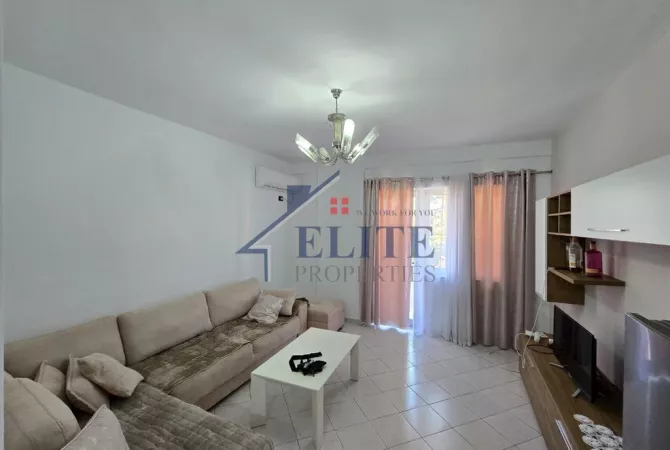 Shtepi ne shitje Apartament ne Tirane, 2+1, Mobilimi E mobiluar, Pagesa 140,000  Euro.