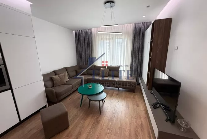 Vila L, Astir, apartament 1+1 me qira