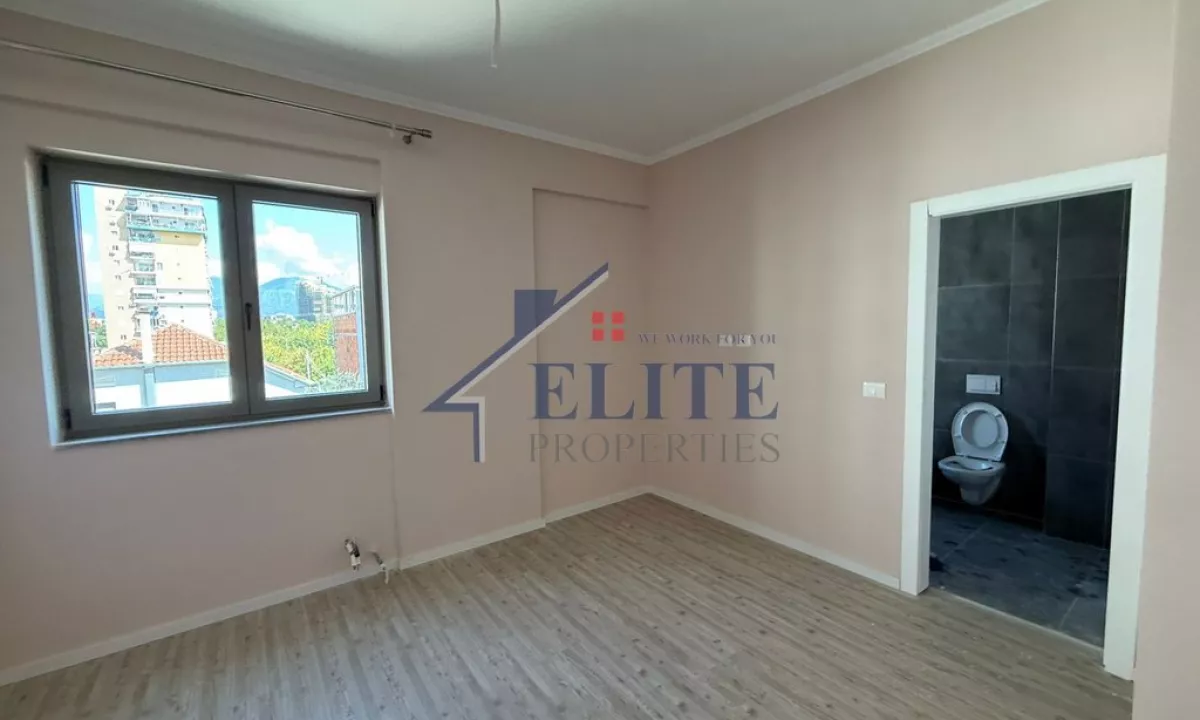 Shtepi me qera Apartament ne Tirane, 2+1, Mobilimi E mobiluar, Pagesa 800  Euro.
