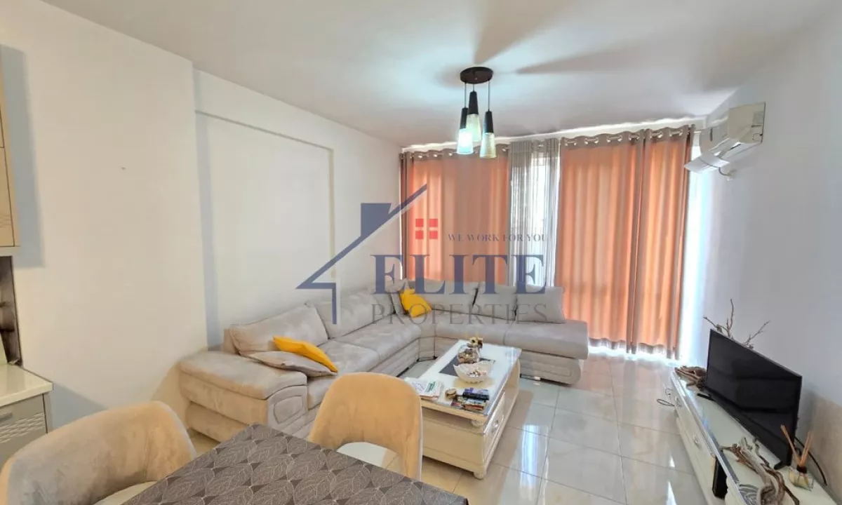 Shtepi me qera Apartament ne Tirane, 2+1, Mobilimi E mobiluar, Pagesa 100,000  Leke.