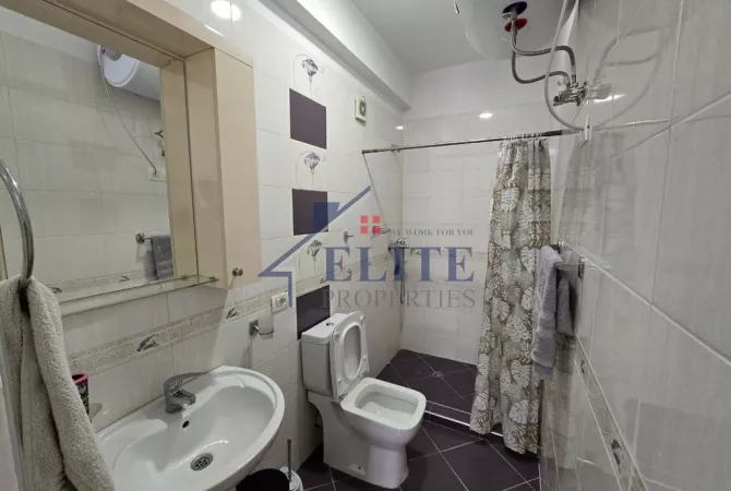 Shtepi me qera Apartament ne Tirane, 2+1, Mobilimi E mobiluar, Pagesa 53,000  Leke.