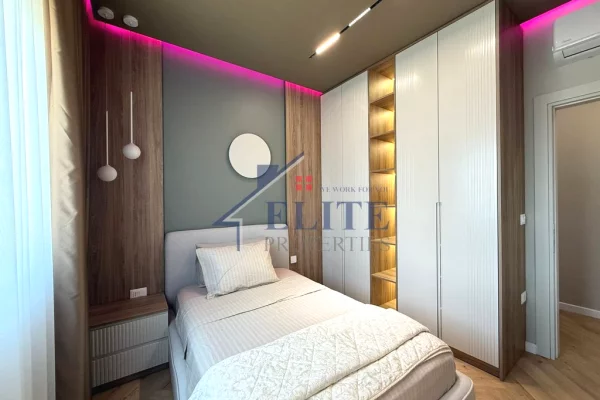 Shtepi me qera Apartament ne Tirane, 2+1, Mobilimi E mobiluar, Pagesa 1,000  Euro.