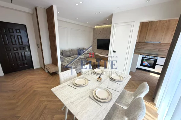 Shtepi ne shitje Apartament ne Tirane, 2+1, Mobilimi E mobiluar, Pagesa 240,000  Euro.
