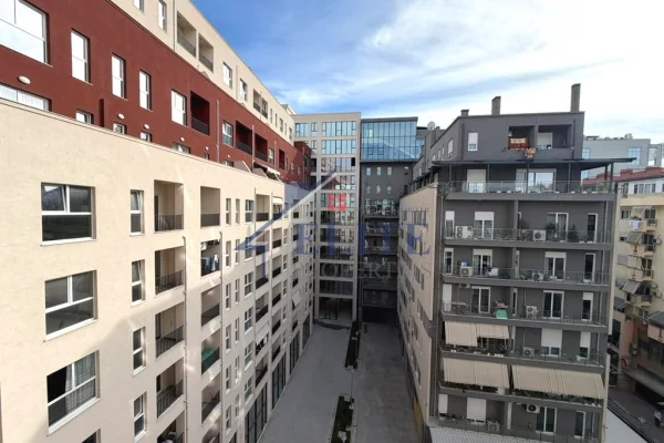 Shtepi ne shitje Apartament ne Tirane, 2+1, Mobilimi Bosh, pa mobiluar, Pagesa 224,740  Euro.