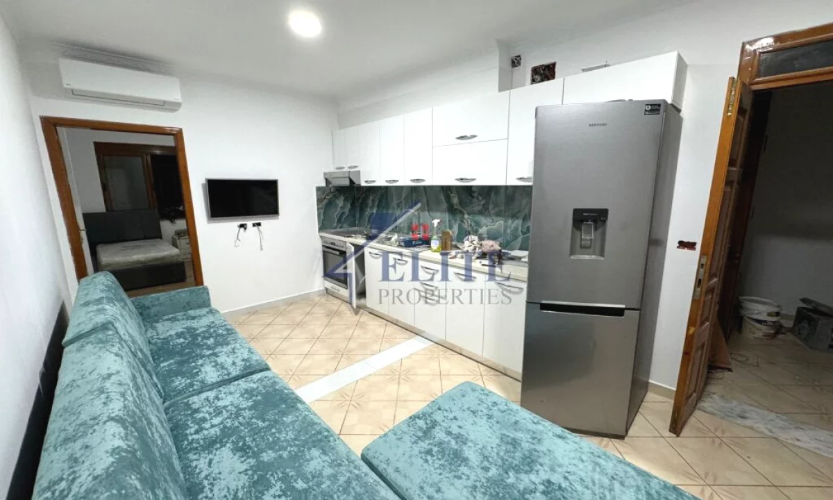 Shtepi me qera Apartament ne Tirane, 2+1, Mobilimi E mobiluar, Pagesa 350  Euro.
