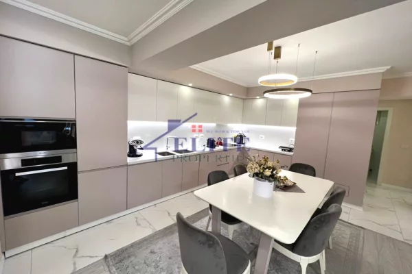 Shtepi me qera Apartament ne Tirane, 2+1, Mobilimi E mobiluar, Pagesa 1,500  Euro.