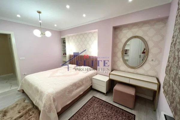 Shtepi me qera Apartament ne Tirane, 2+1, Mobilimi E mobiluar, Pagesa 1,500  Euro.
