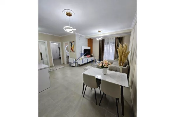 Shtepi me qera Apartament ne Tirane, 2+1, Mobilimi E mobiluar, Pagesa 50,000  Leke.