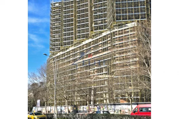 Shtepi ne shitje Apartament ne Tirane, 3+1, Mobilimi Bosh, pa mobiluar, Pagesa 343,338  Euro.