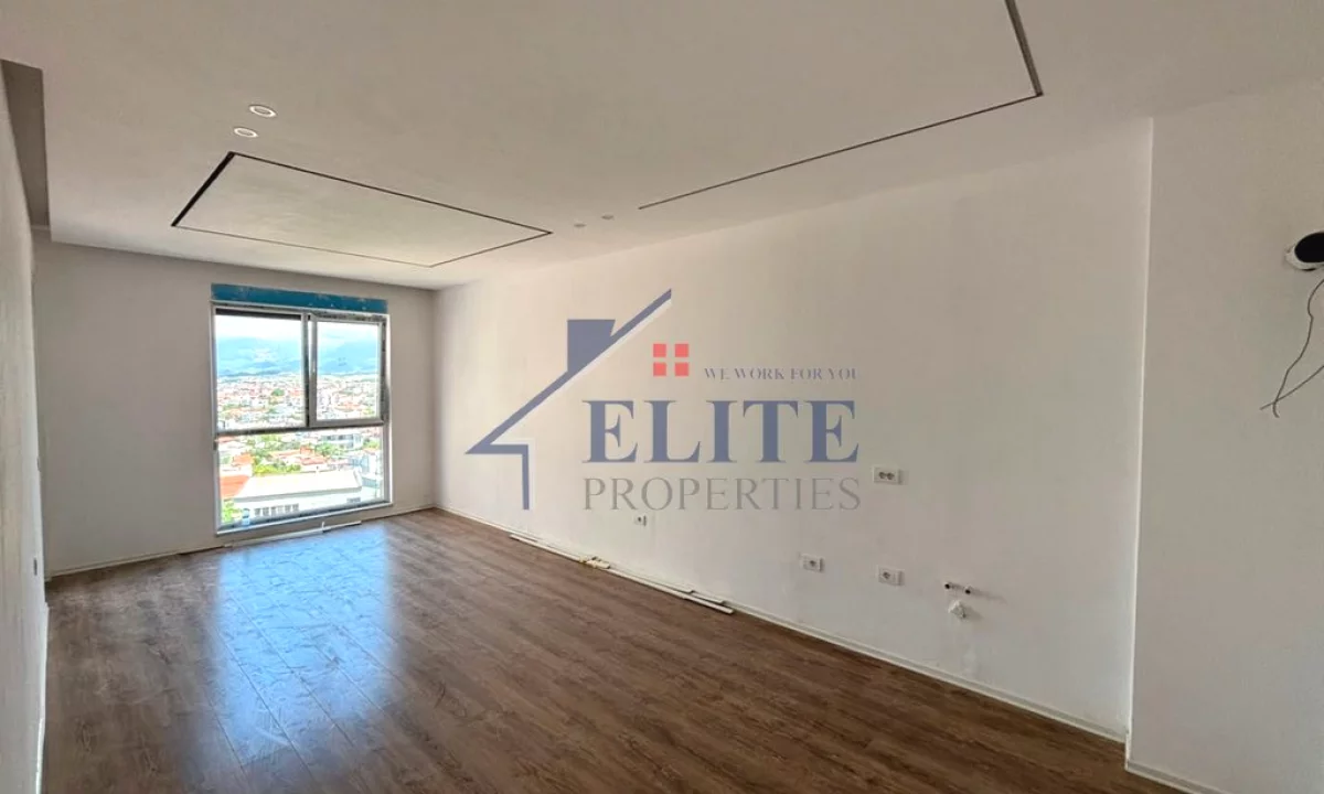 Shtepi ne shitje Apartament ne Tirane, 1+1, Mobilimi Bosh, pa mobiluar, Pagesa 114,750  Euro.