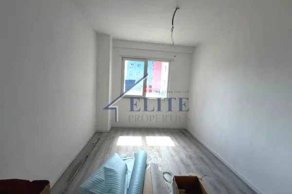 Shtepi ne shitje Apartament ne Tirane, 2+1, Mobilimi Bosh, pa mobiluar, Pagesa 225,664  Euro.