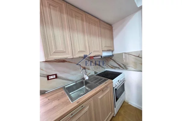 Shtepi ne shitje Apartament ne Tirane, 2+1, Mobilimi E mobiluar, Pagesa 117,000  Euro.