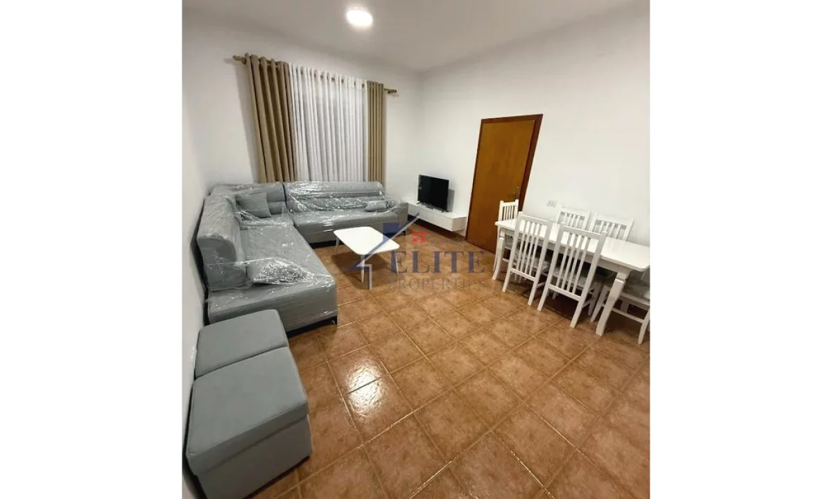 Shtepi me qera Apartament ne Tirane, 1+1, Mobilimi E mobiluar, Pagesa 50,000  Leke.