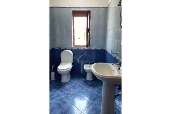 Shtepi me qera Apartament ne Tirane, 1+1, Mobilimi E mobiluar, Pagesa 45,000  Leke.