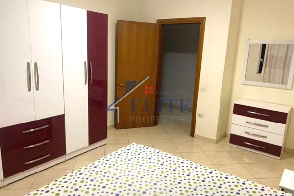 Shtepi me qera Apartament ne Tirane, 3+1, Mobilimi E mobiluar, Pagesa 55,000  Leke.