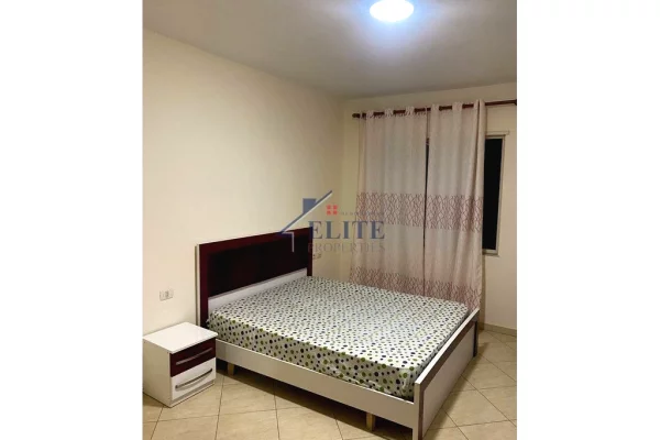 Shtepi me qera Apartament ne Tirane, 3+1, Mobilimi E mobiluar, Pagesa 55,000  Leke.