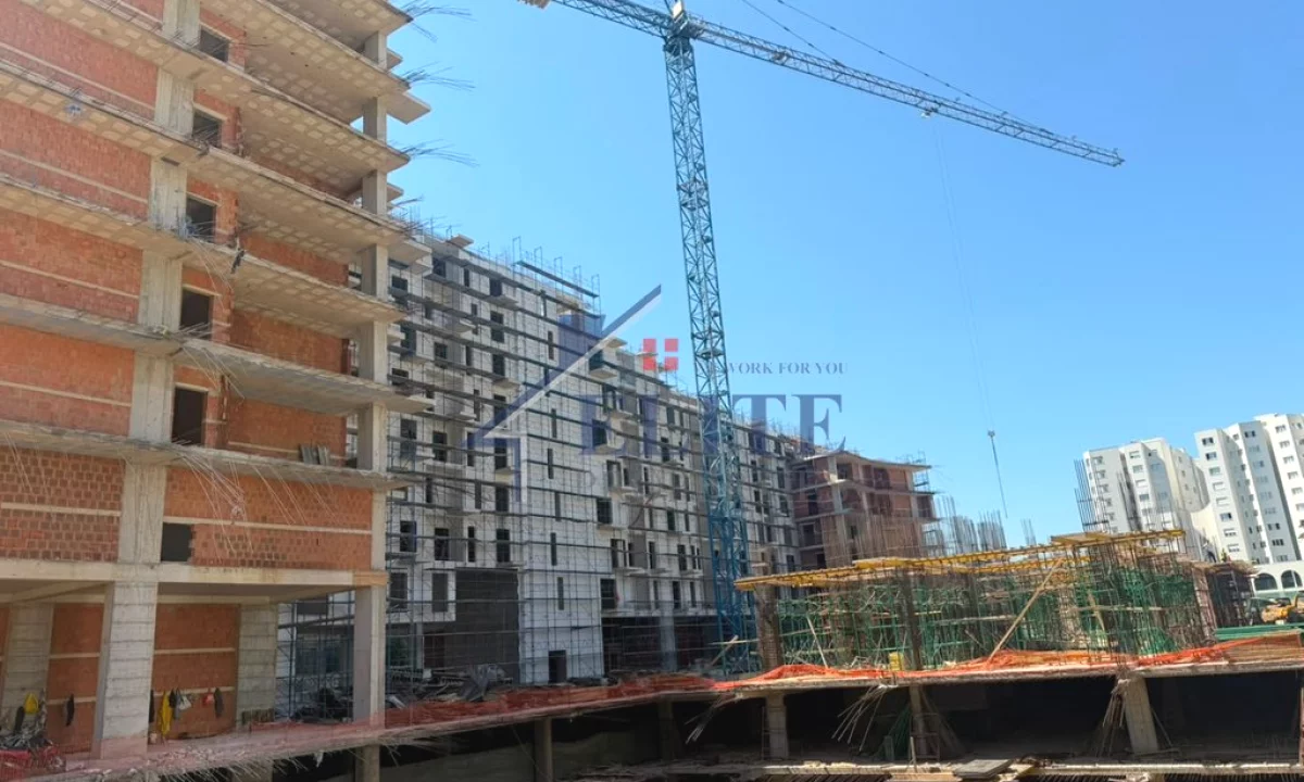 Shtepi ne shitje Apartament ne Tirane, 2+1, Mobilimi Bosh, pa mobiluar, Pagesa 178,950  Euro.