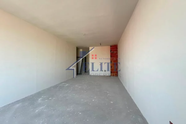 Shtepi ne shitje Apartament ne Tirane, 2+1, Mobilimi Bosh, pa mobiluar, Pagesa 108,192  Euro.