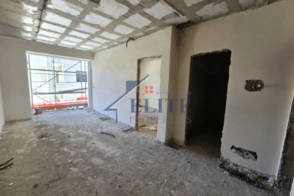 Shtepi ne shitje Apartament ne Durres, 1+1, Mobilimi Bosh, pa mobiluar, Pagesa 96,334  Euro.