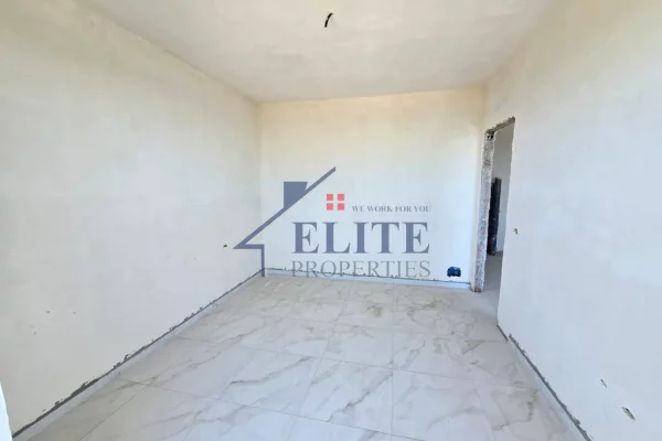 Shtepi ne shitje Apartament ne Durres, 1+1, Mobilimi Bosh, pa mobiluar, Pagesa 91,885  Euro.