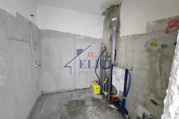 Shtepi ne shitje Apartament ne Durres, 1+1, Mobilimi Bosh, pa mobiluar, Pagesa 91,885  Euro.