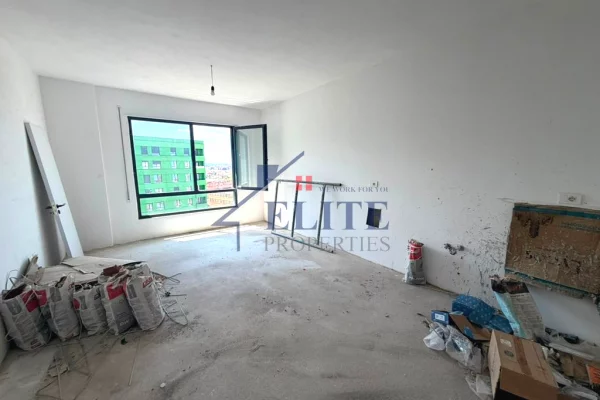Shtepi ne shitje Apartament ne Tirane, 2+1, Mobilimi Bosh, pa mobiluar, Pagesa 181,350  Euro.