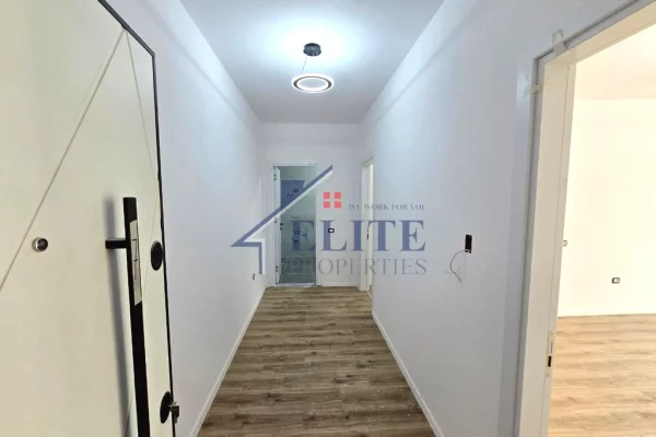 Shtepi ne shitje Apartament ne Tirane, 1+1, Mobilimi Bosh, pa mobiluar, Pagesa 104,438  Euro.
