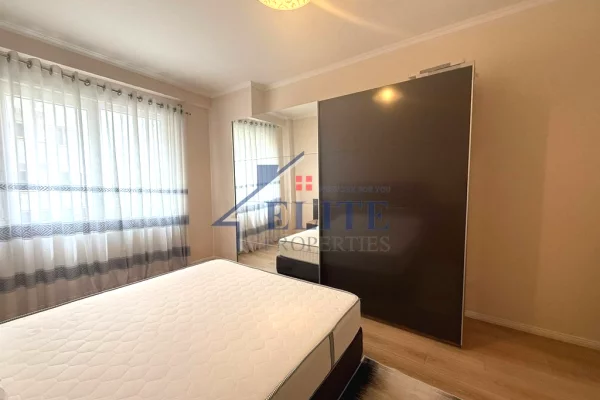 Shtepi me qera Apartament ne Tirane, 1+1, Mobilimi E mobiluar, Pagesa 500  Euro.