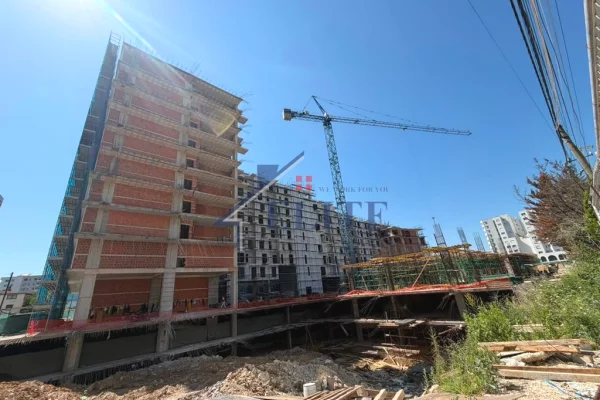 Shtepi ne shitje Apartament ne Tirane, 2+1, Mobilimi Bosh, pa mobiluar, Pagesa 215,946  Euro.
