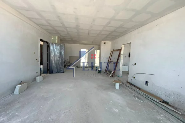 Shtepi ne shitje Apartament ne Durres, 3+1, Mobilimi Bosh, pa mobiluar, Pagesa 428,000  Euro.