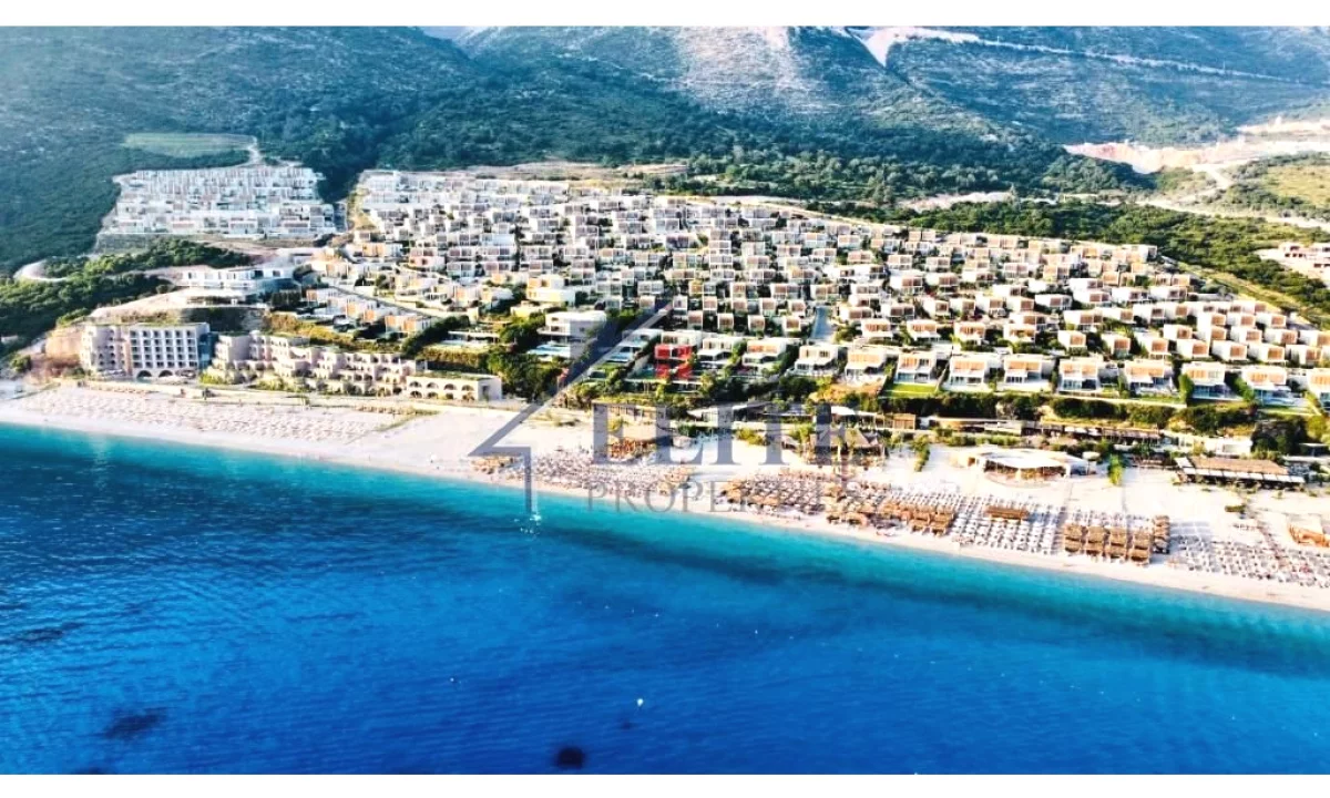 Shtepi ne shitje Vila Luksoze ne Himare, 3+1, Mobilimi E mobiluar, Pagesa 2,200,000  Euro.